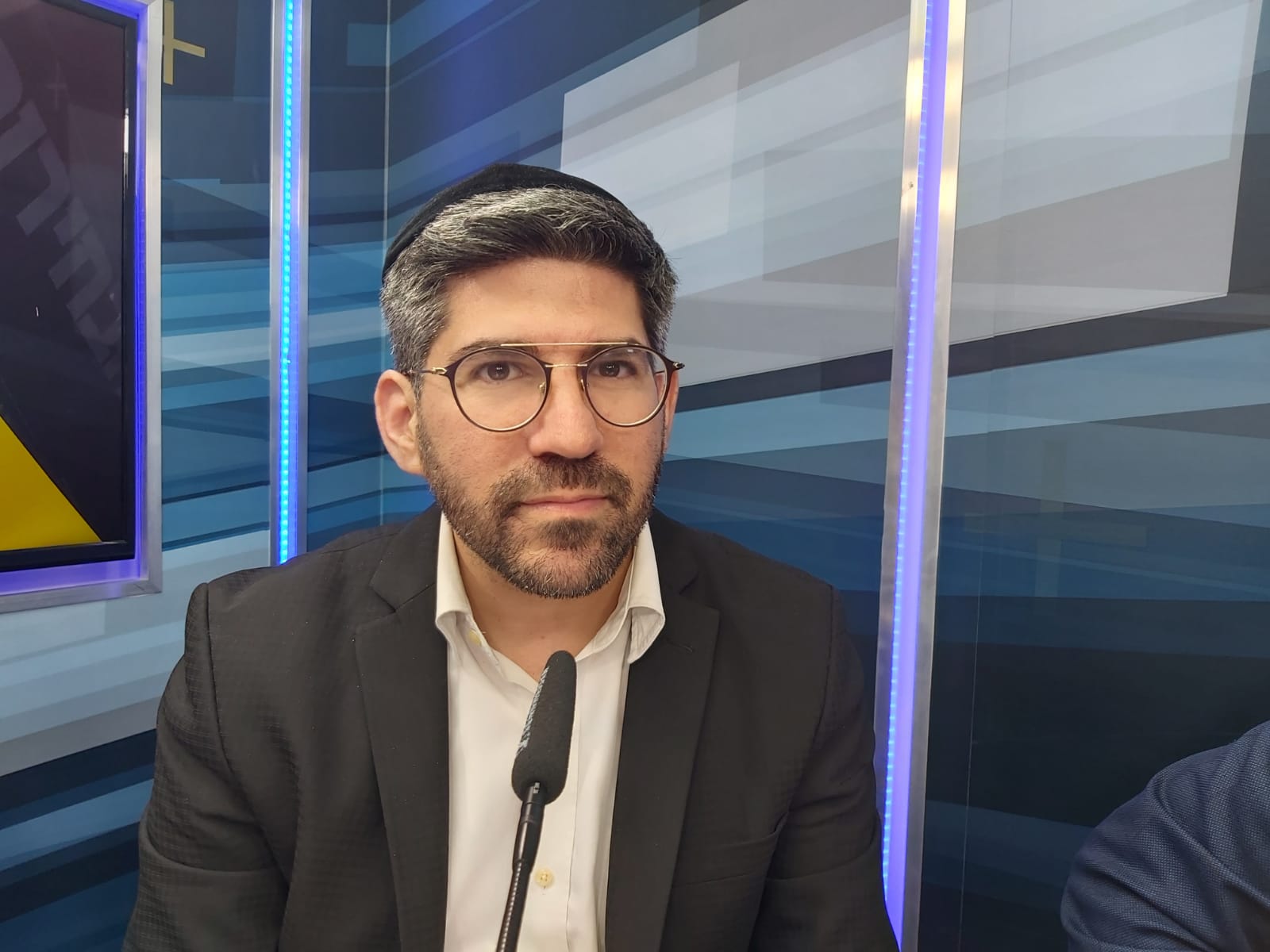 אשר מדינה