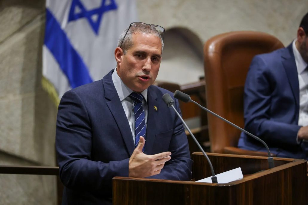 ח