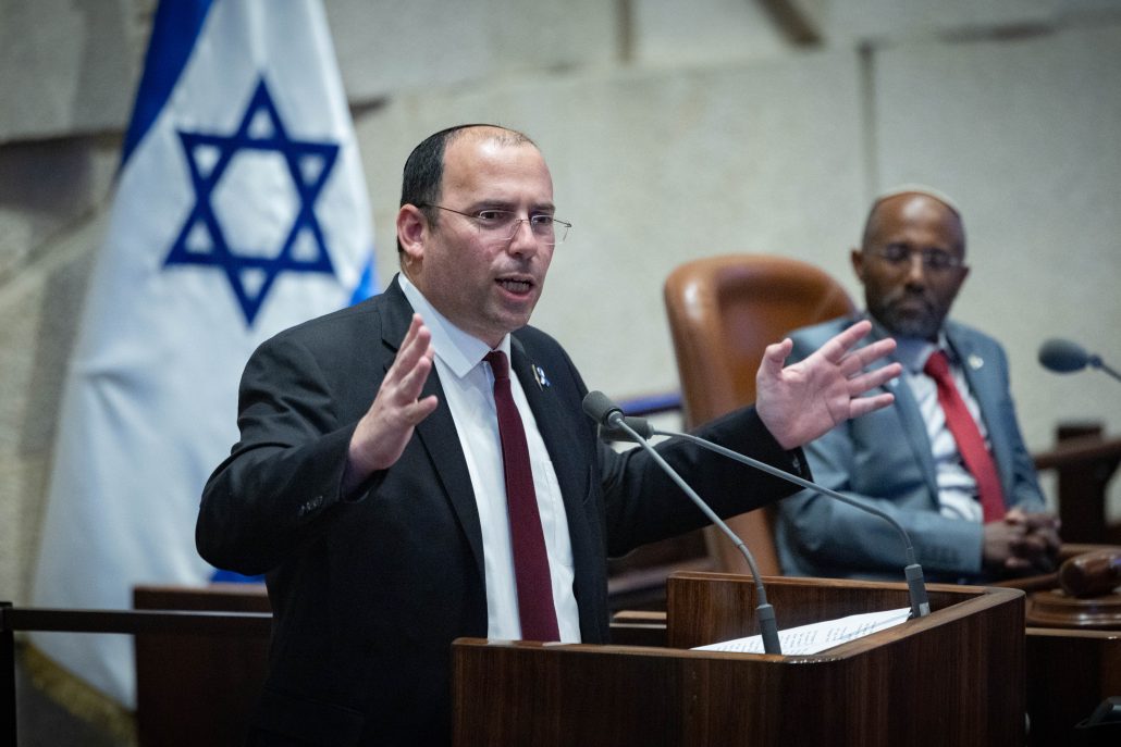 ח