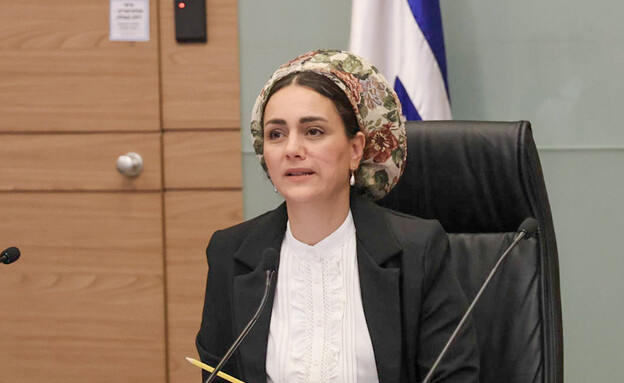 ח
