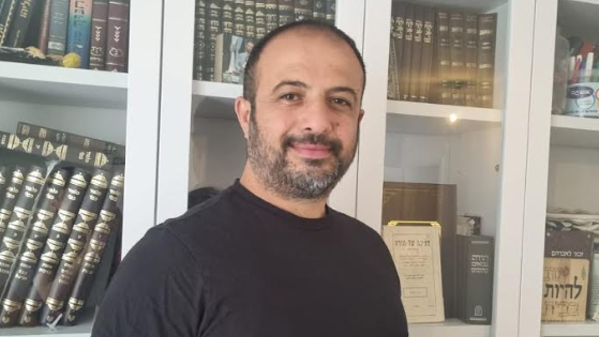 הזמר והיוצר שי עזאני | צילום: באדיבות המצלם