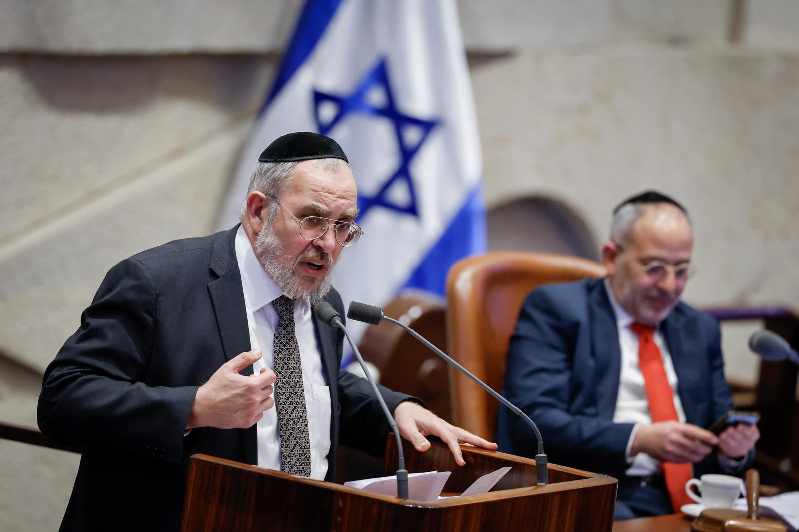 ח