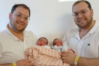 באדיבות המצלם