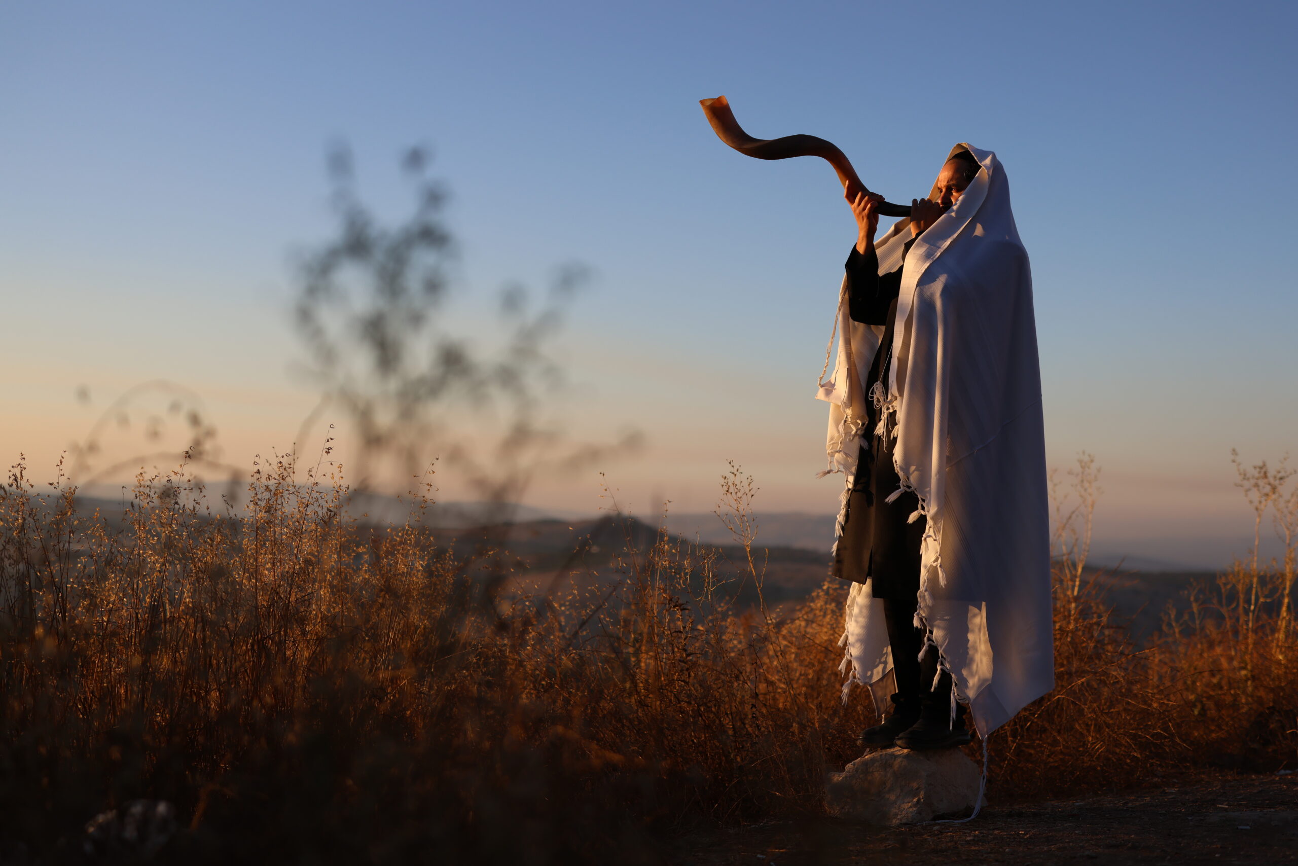 יהודי תוקע בשופר